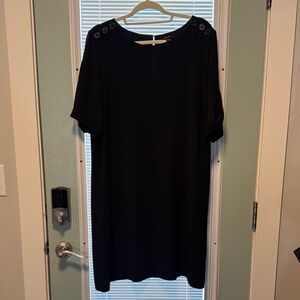 RW&CO. Black Short Sleeve Shift Dress with Button Shoulder Detail